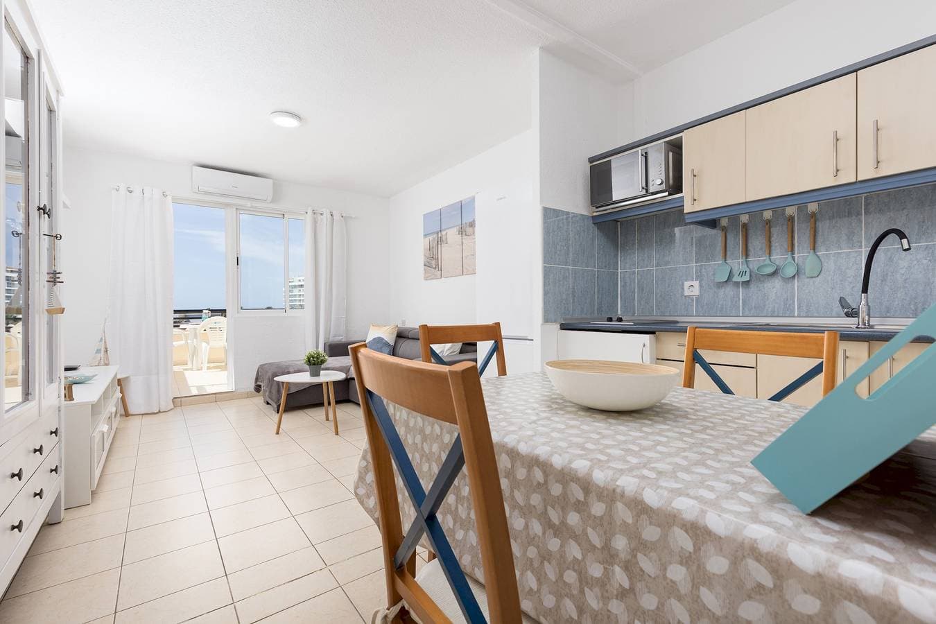 Foto 9 von 28: Ferienwohnung für 3 Personen mit Terrasse