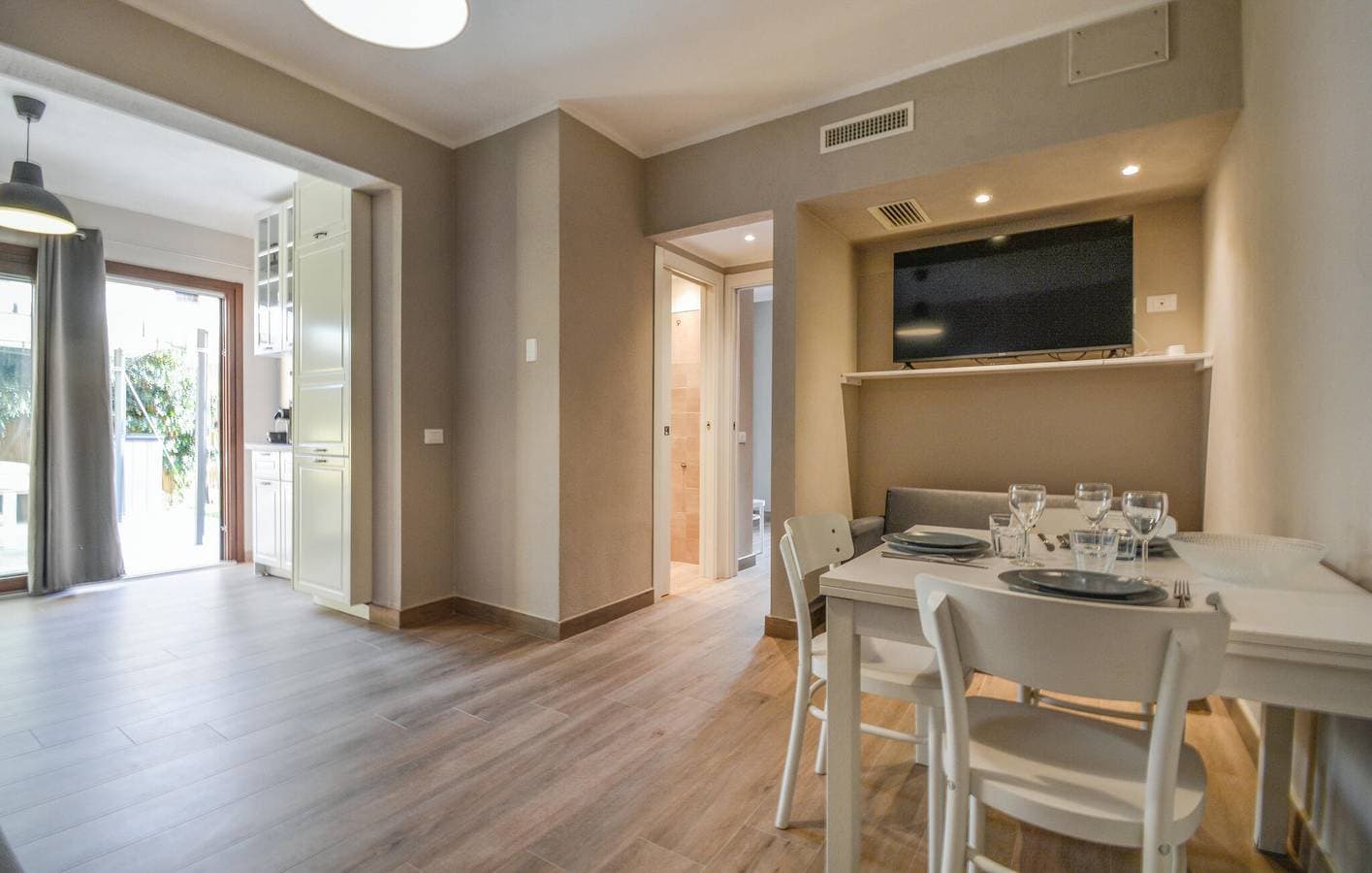 Foto 4 von 17: Gemütliche Wohnung mit Garten, Parkplatz und AC in der Nähe von Marina di Capitana Beach