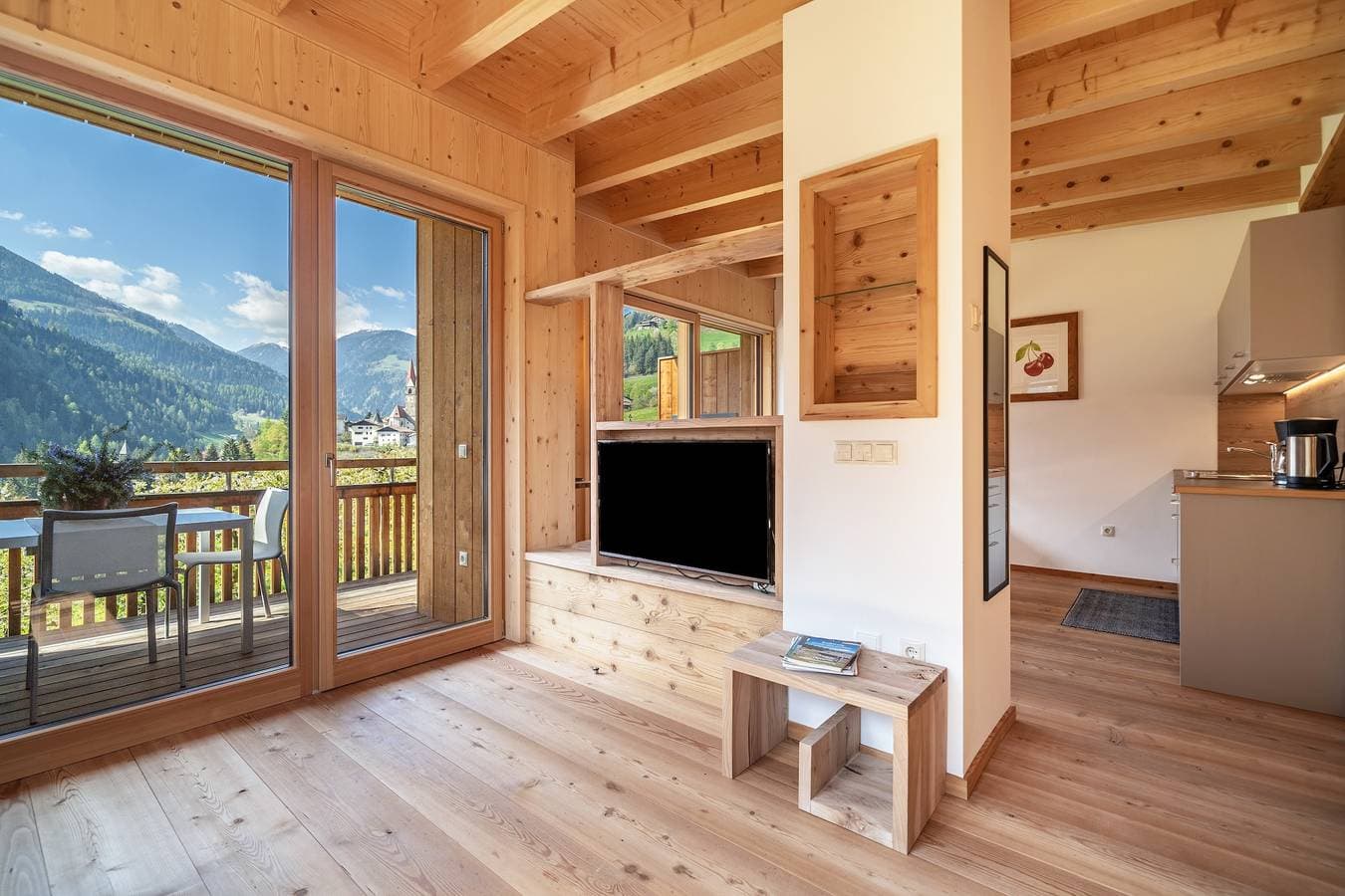 Foto 9 von 20: Ferienwohnung 'Mayrhof im Kirschengarten' mit Bergblick & Balkon