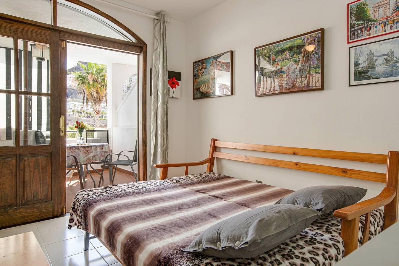 Foto 6 von 20: Ferienwohnung "Villa Amanda" mit Meerblick, Pool, WLAN, Klimaanlage & Terrasse