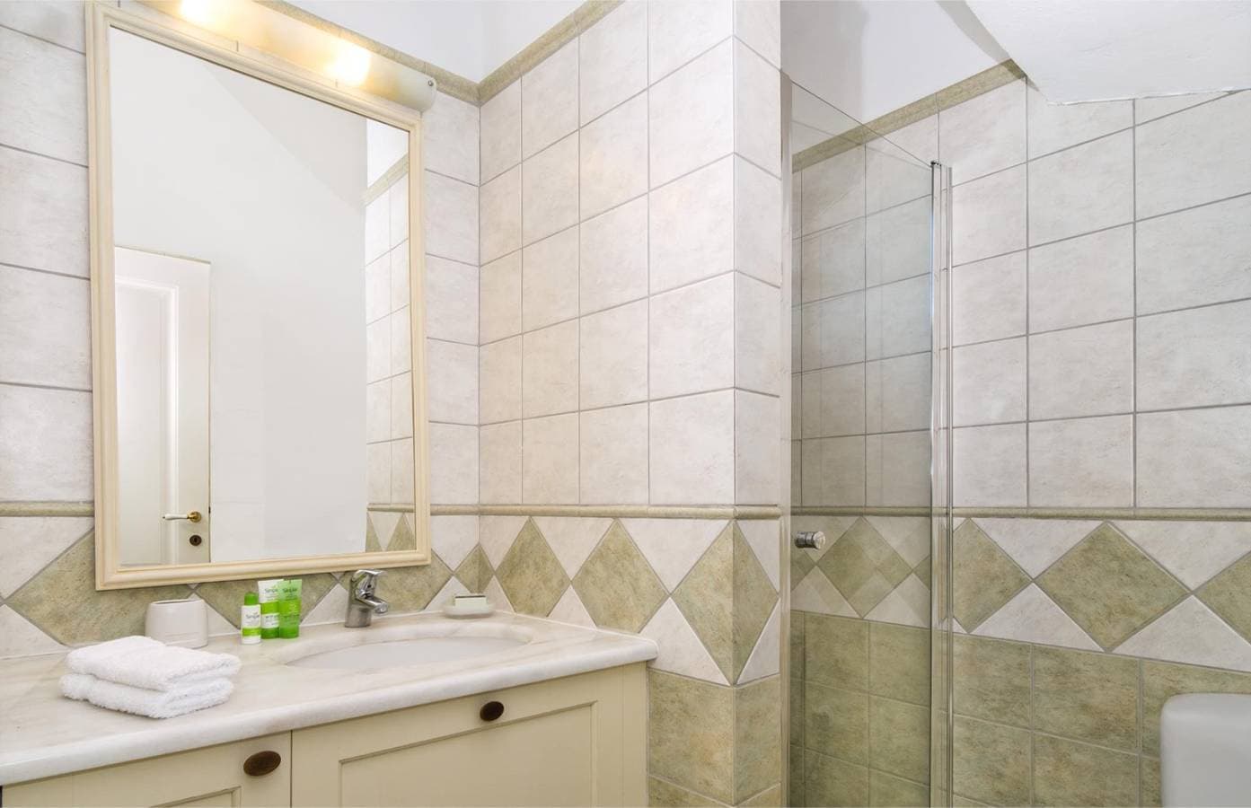 Foto 9 von 23: Villa für 4 Personen mit Garten