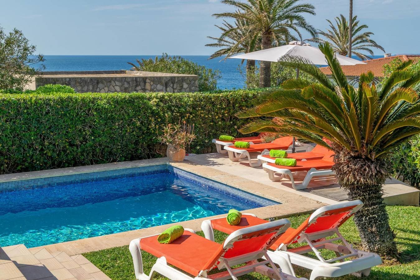 Foto 2 von 48: Villa Pastor - Fabelhafte Villa  in Strandnähe von Cala Anguila. Sie hat einen privaten Pool und W-Lan wird gratis angeboten.