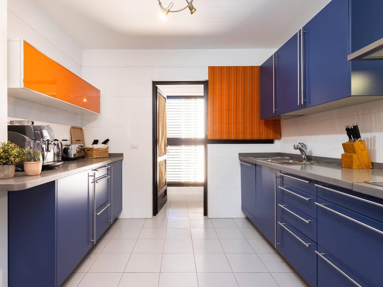 Foto 10 von 43: Ferienwohnung für 3 Personen mit Terrasse
