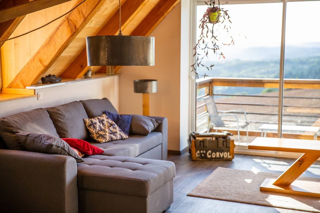 Charmante Wohnung in Saint-Côme-d'Olt - 80 m² mit Balkon 1