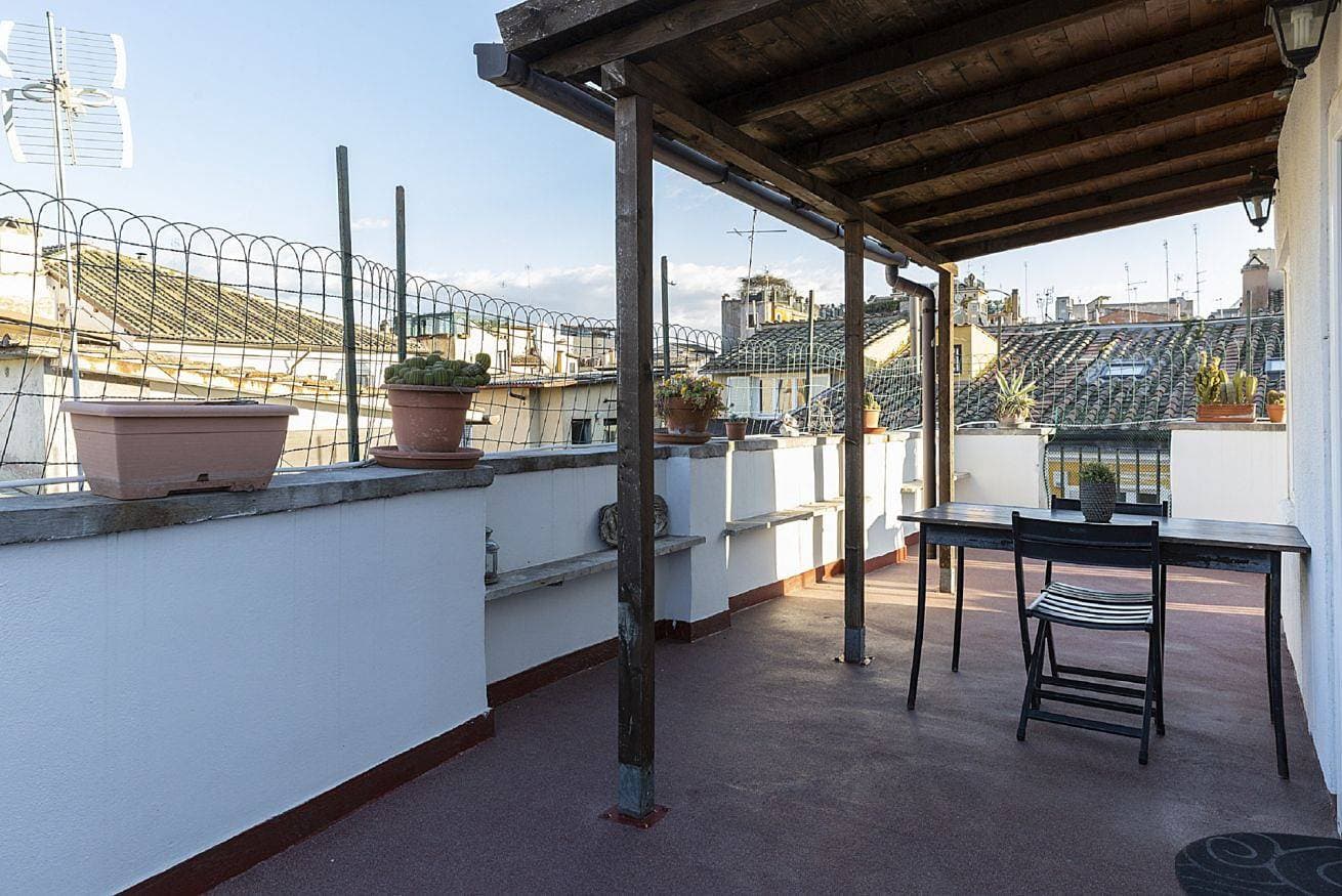 Foto 8 von 30: Ferienwohnung für 3 Personen mit Balkon/Terrasse