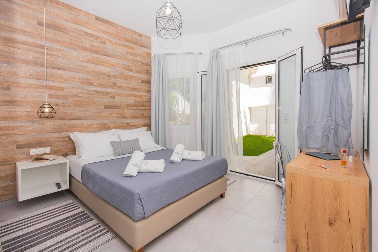Foto 7 von 18: Superior Twin / Double Studio with Garden View