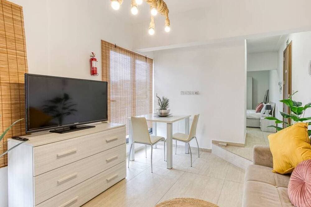 Foto 9 von 30: Charming 1Br Apt with access  to roof top terrace.