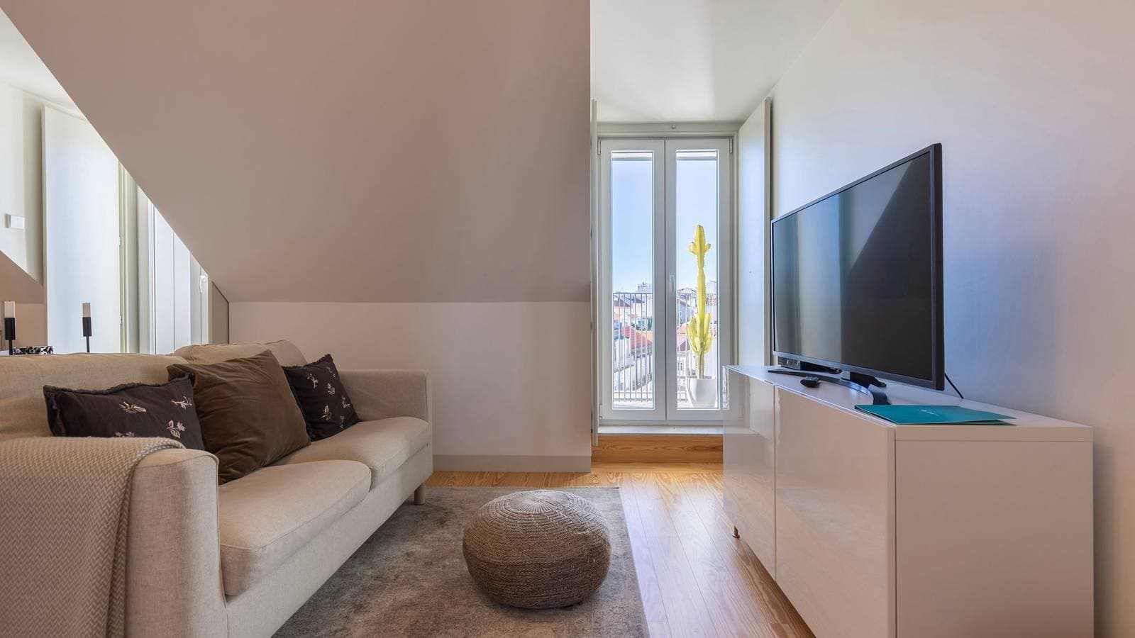 Foto 12 von 37: Ferienwohnung für 3 Personen mit Balkon
