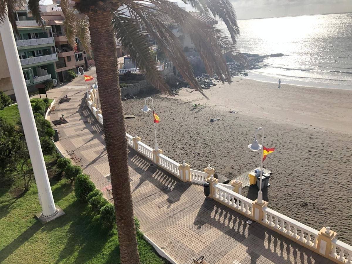 Espectacular en primera línea de la playa 1