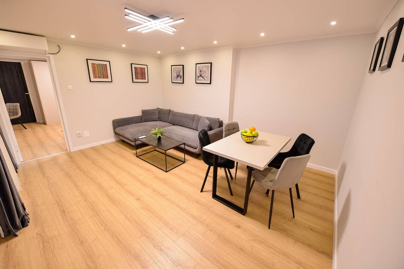 Libra Apartment - Zwei Schlafzimmer - 5 Gäste - Neben den Cismigiu-Gärten 1