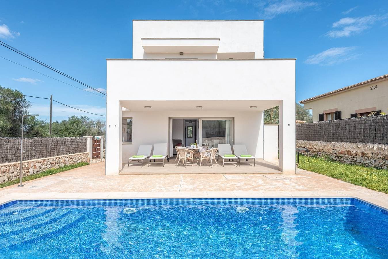 Garlanda 1 - Moderne Villa mit privatem Pool in der Nähe eines paradiesischen Strandes. Wifi gibt es... 1