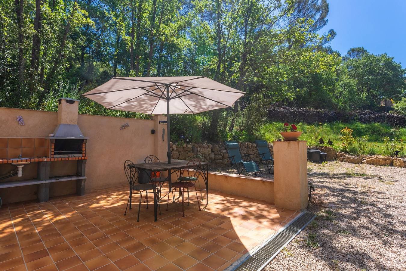 Foto 12 von 21: Ferienhaus 'Cabanon Provençal - Le Clos Madame' mit Gemeinschaftspool, WLAN & Klimaanlage