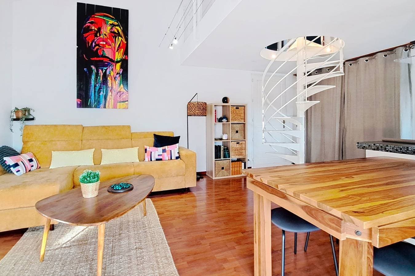 Foto 2 von 14: Ferienwohnung für 6 Personen mit Terrasse