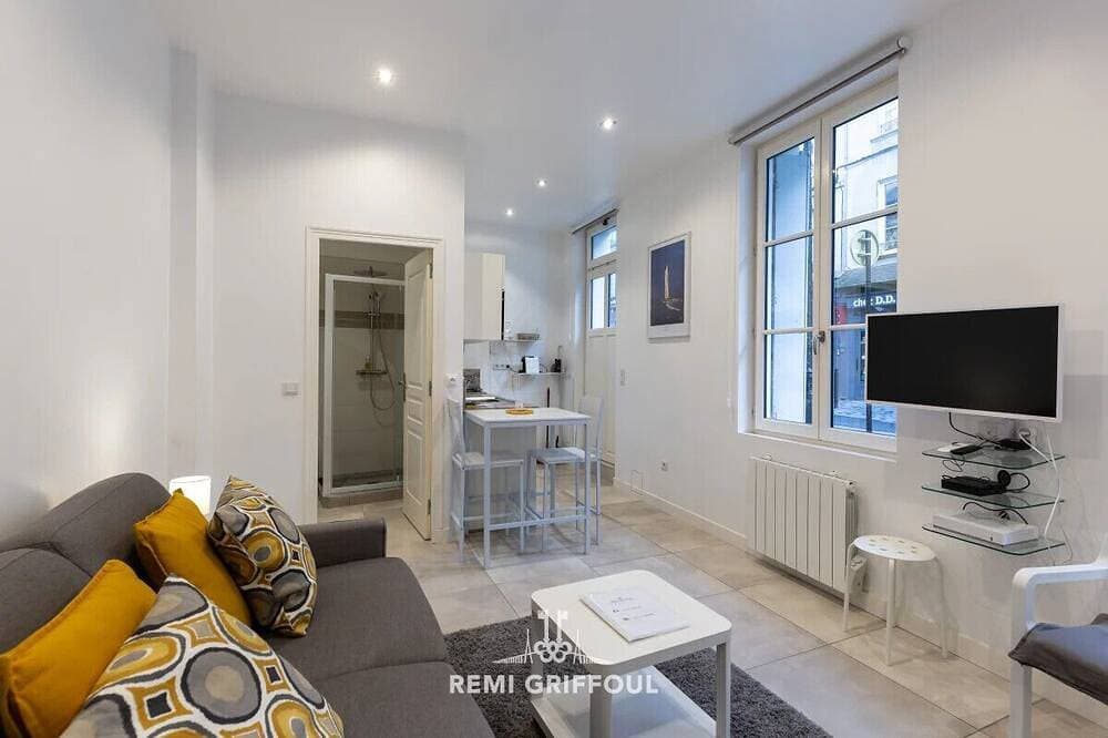Studio Quélin 2 | Helles Studio | Stadtzentrum | 2 Personen 1