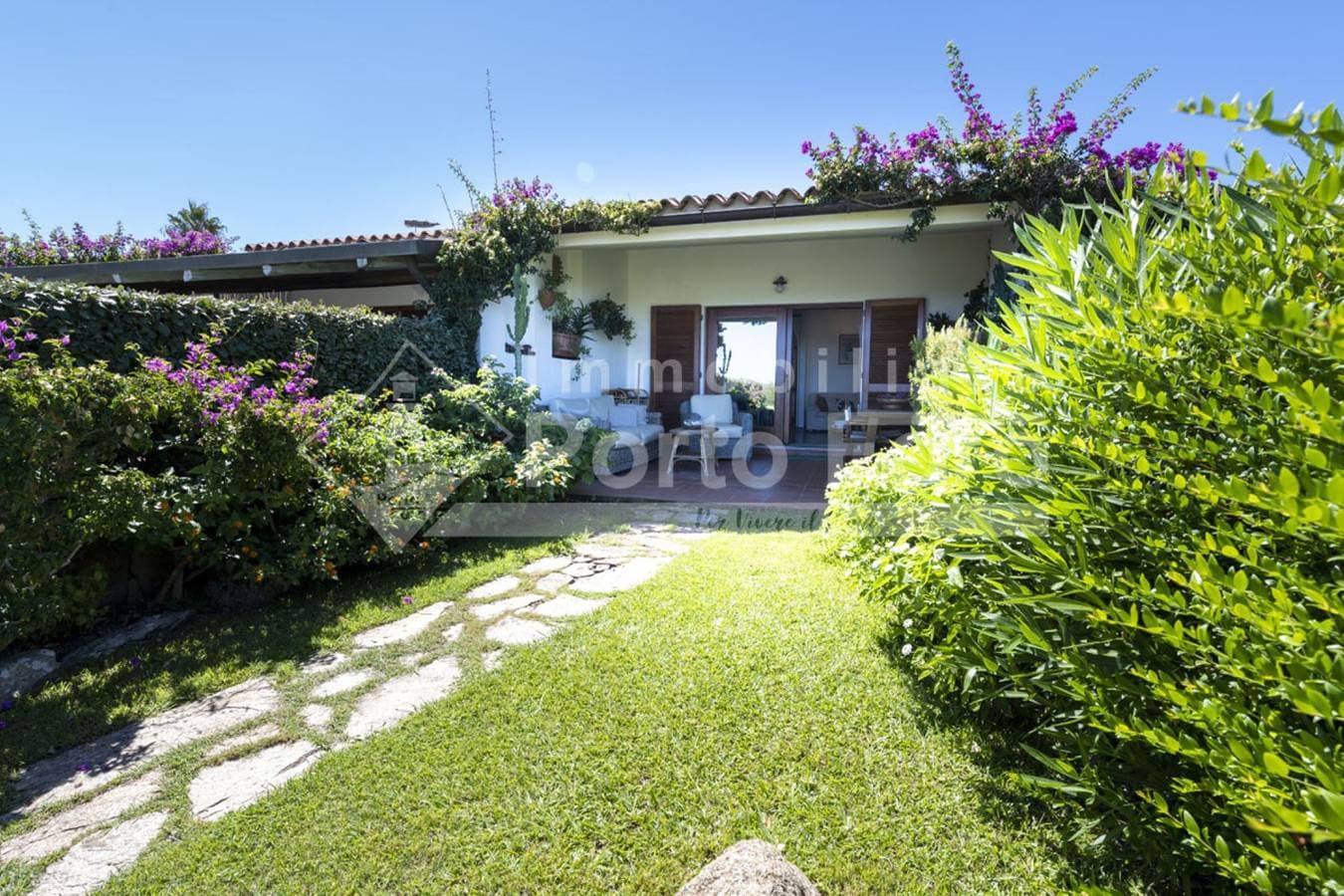Foto 3 von 23: Ferienwohnung für 4 Personen mit Garten