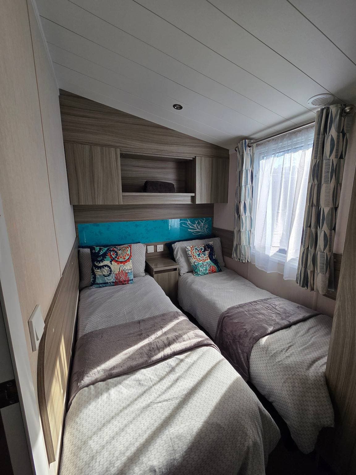 Foto 6 von 15: Blockhütte für 6 Personen mit Terrasse