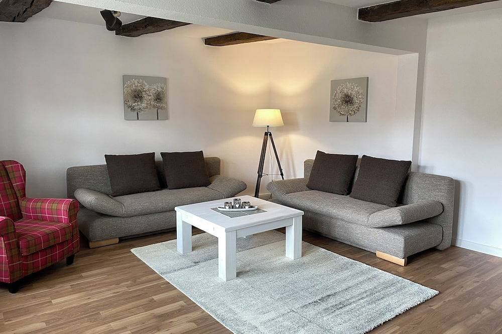 Gemütliche Ferienwohnung im sanierten Fachwerkhaus mit Altstadtblick 1