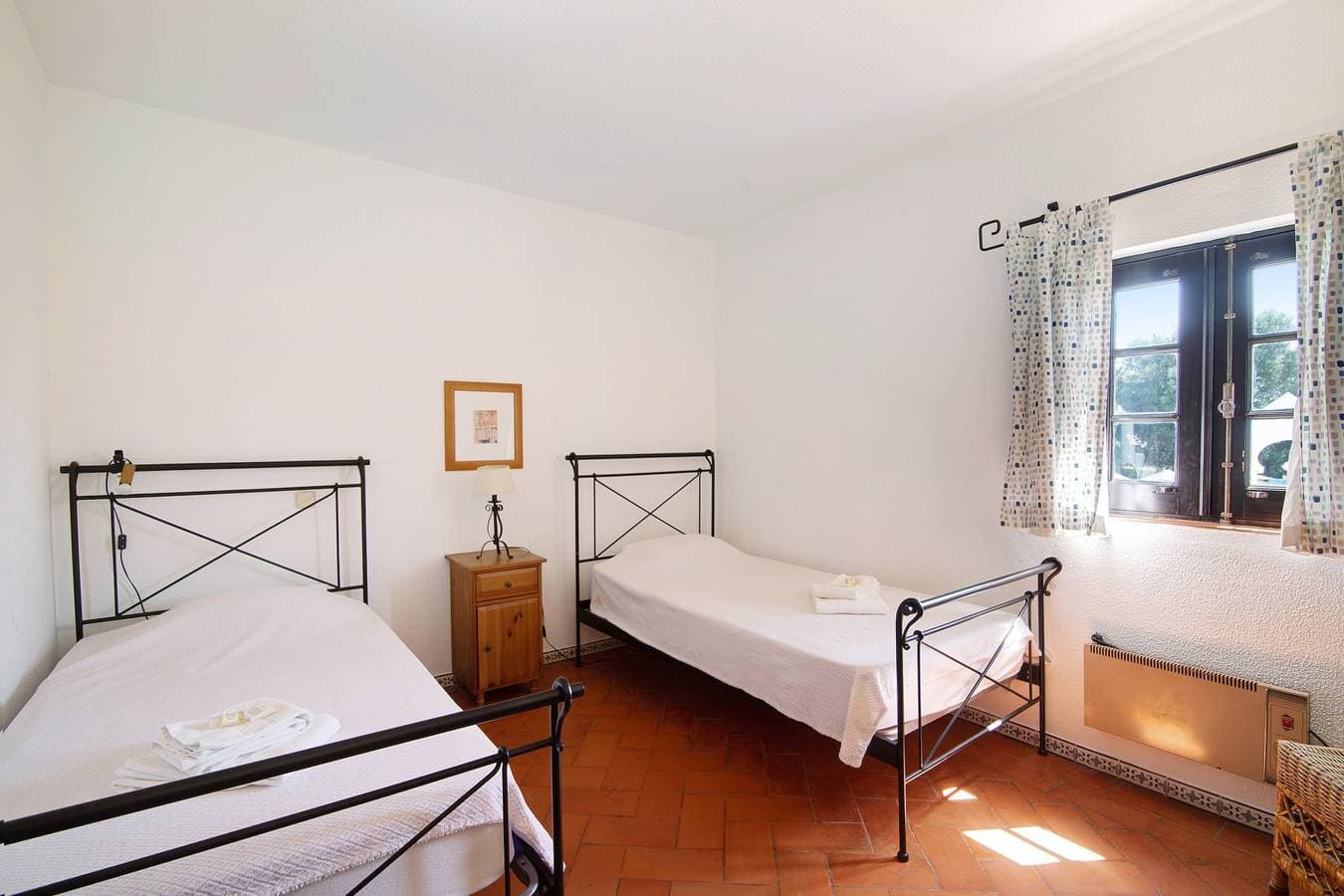 Foto 13 von 22: Ferienhaus 'Quinta Velha Village 134' mit Balkon, Gemeinschaftspool und Klimaanlage