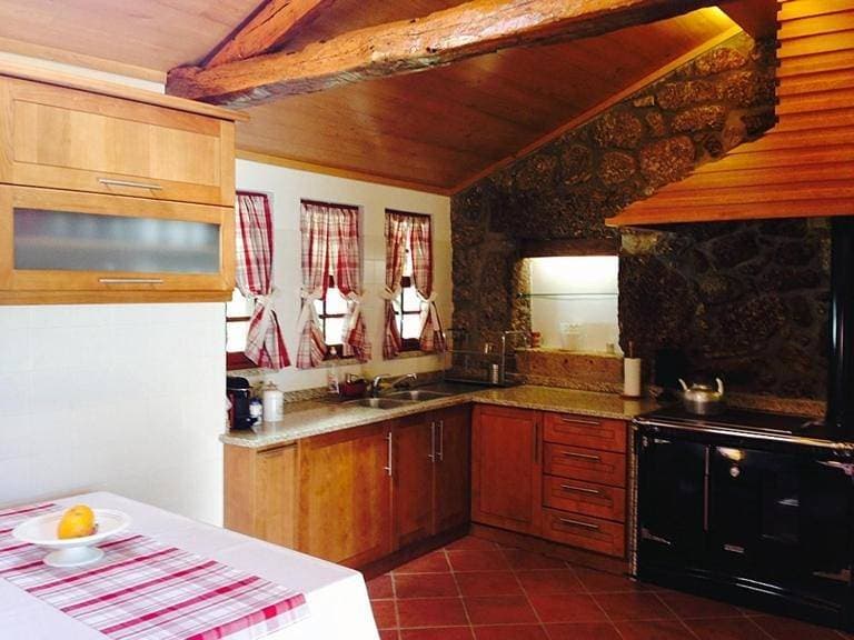 Foto 4 von 13: Double Room with Private Bathroom