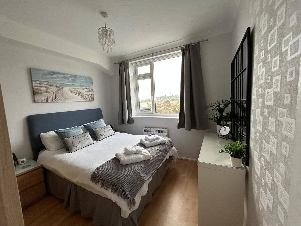 Foto 5 von 69: Two-Bedroom Apartment