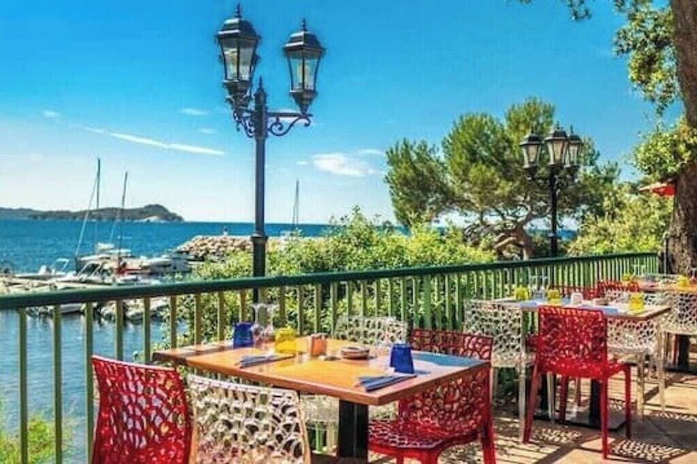 Foto 10 von 30: Exotic escape - luminous, charming veranda