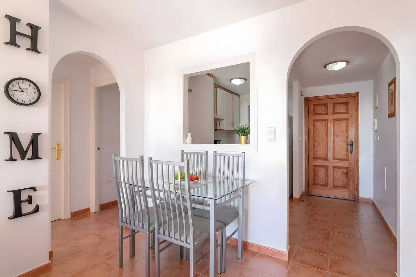 Foto 13 von 26: Ferienwohnung 'Appartement Avec 2 Piscines' mit Meerblick, Wi-Fi und Klimaanlage