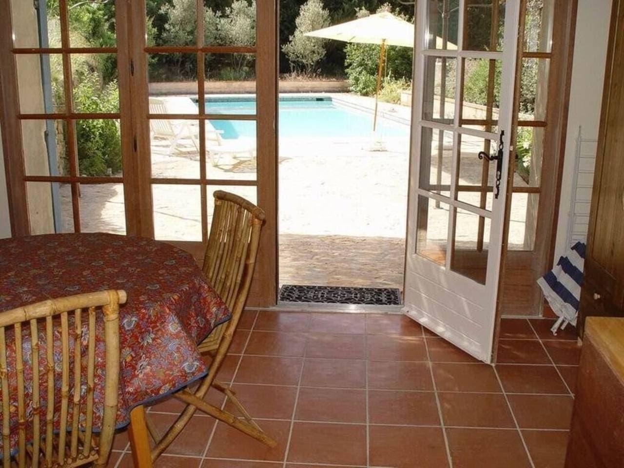 Foto 4 von 28: Steinhaus, 2-4 Personen, in der Provence Mas 16 Jh, Pool, Garten, Parkplatz
