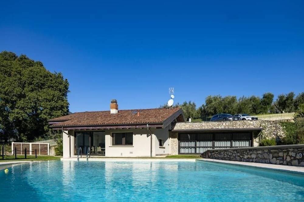 Villa Anna Lake View 1