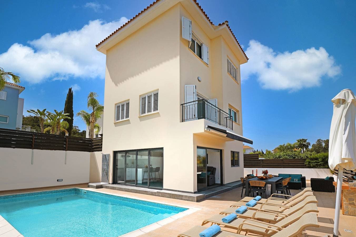 Villa 1