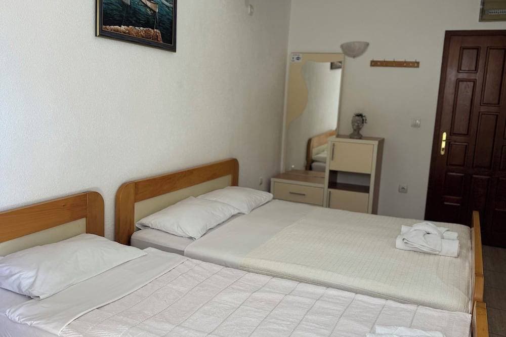 Foto 4 von 14: Triple 1 bedroom apartment with the sea view