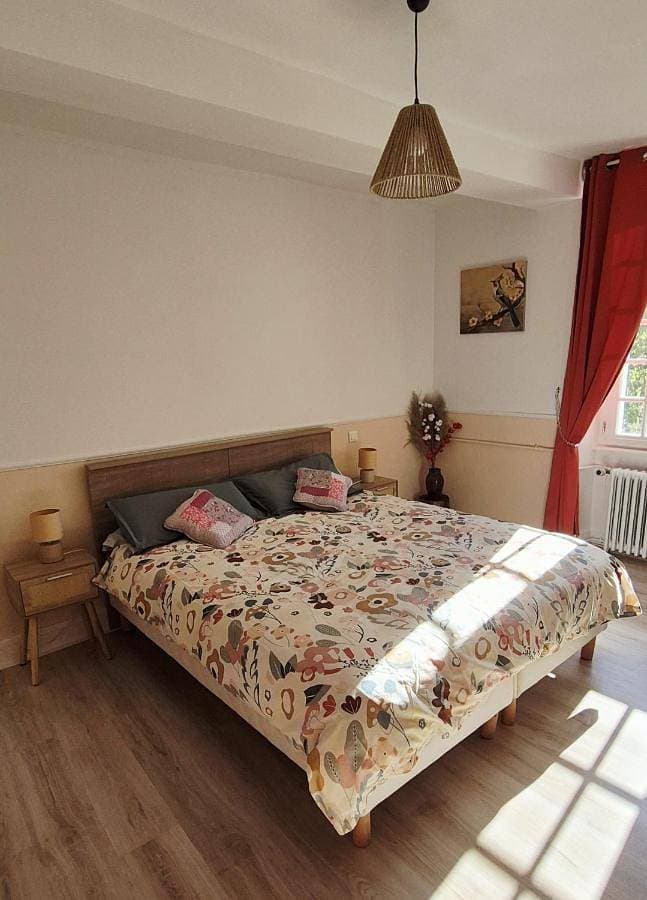Foto 2 von 10: Double Room with Private Bathroom