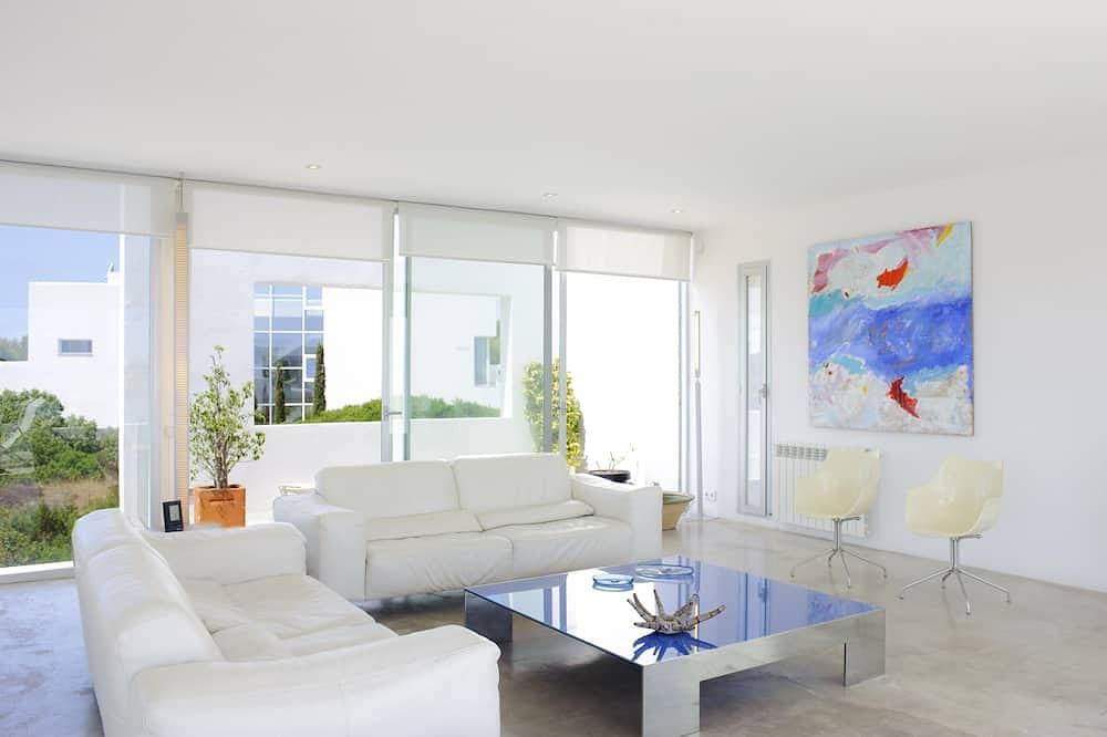 Foto 9 von 24: Modernes Ferienhaus mit Meerblick und in Strandnähe, Pool