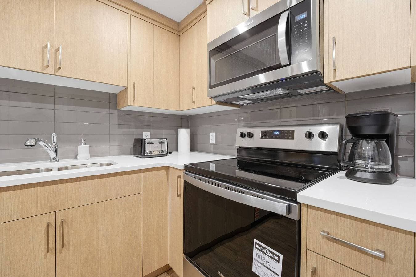 Foto 6 von 14: Luxuriöse Suite mit 2 Schlafzimmern und Parkblick in Calgary