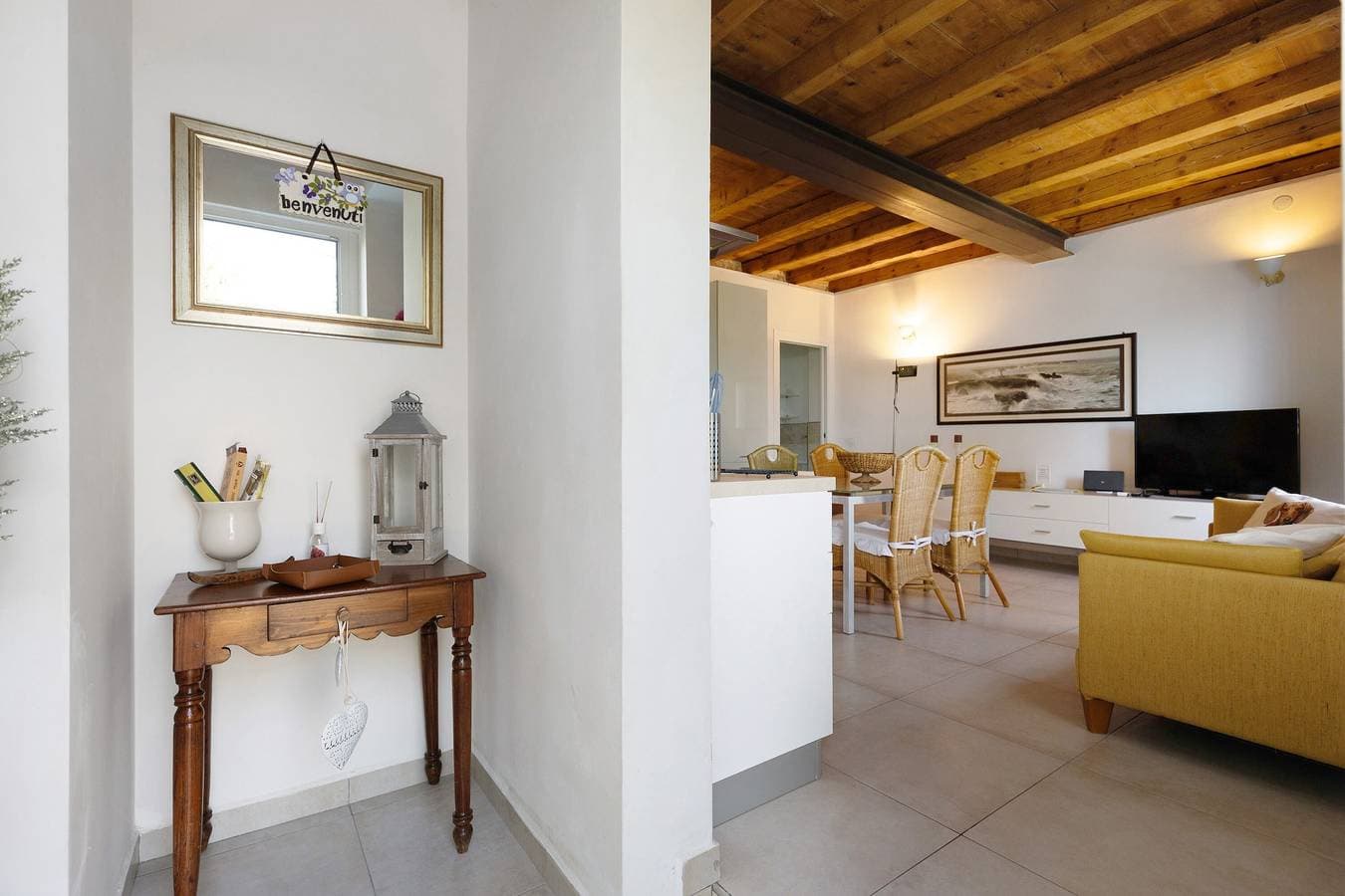 Foto 6 von 25: Ferienwohnung 'Les Amis' mit privatem Garten, Wi-Fi und Klimaanlage