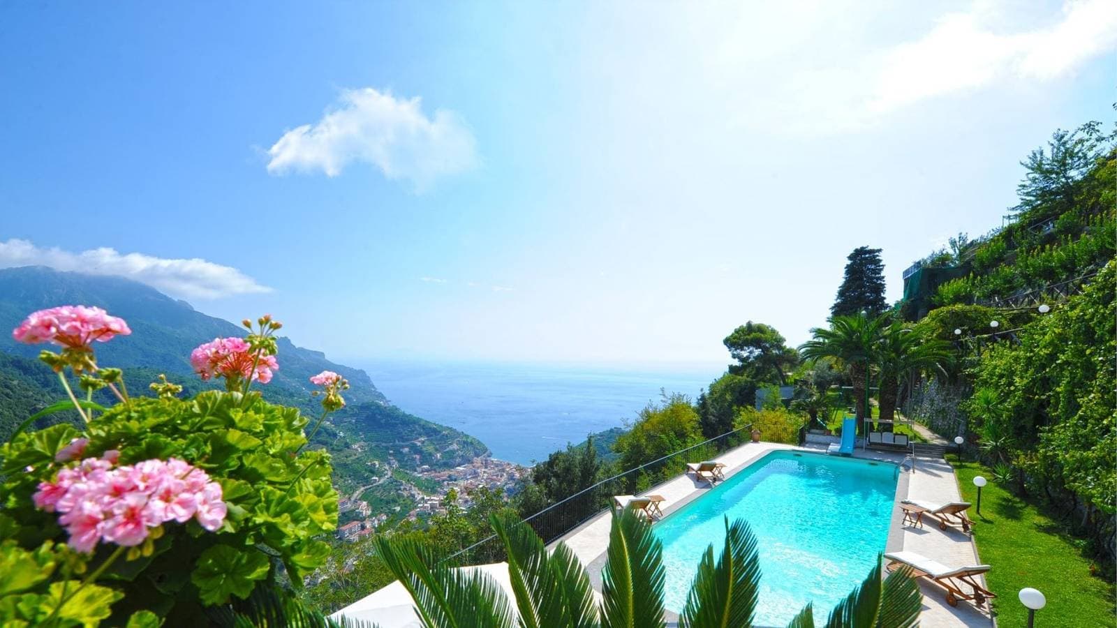 Foto 4 von 52: Villa für 10 Personen mit Pool