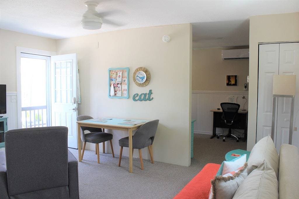 Foto 10 von 27: Beachy Guest Cottage !!