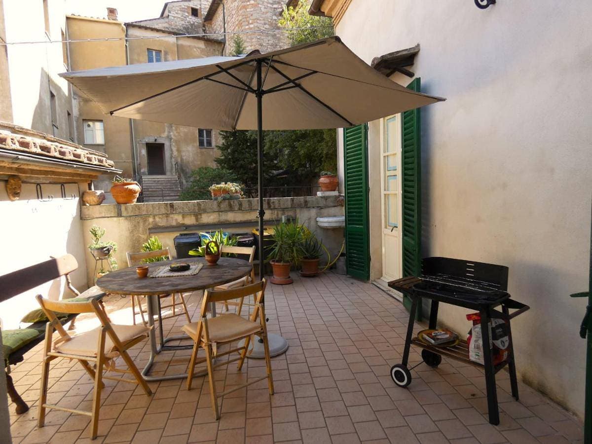 SCAPPO IN UMBRIA, La casa del Duomo 1