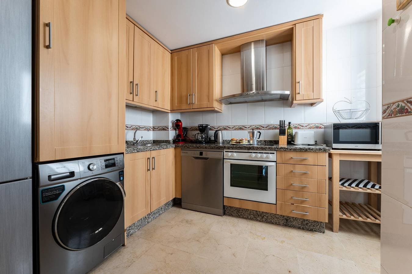 Foto 13 von 23: Ferienwohnung für 4 Personen mit Seeblick