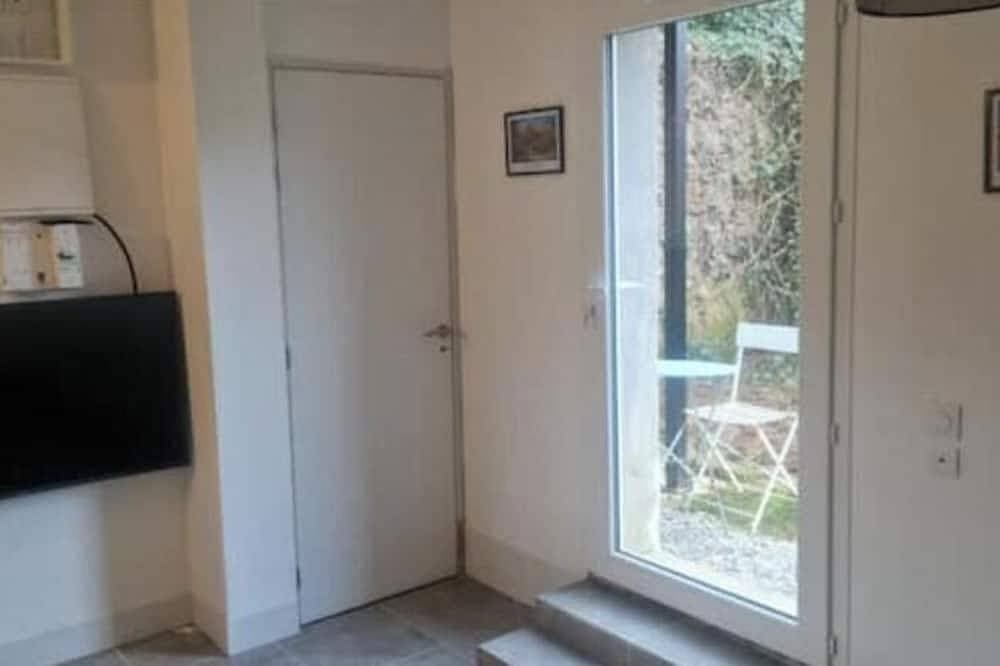 Foto 10 von 19: T2 Fully Equipped 4 Sleeps - Comfort and Proximity to Amenities