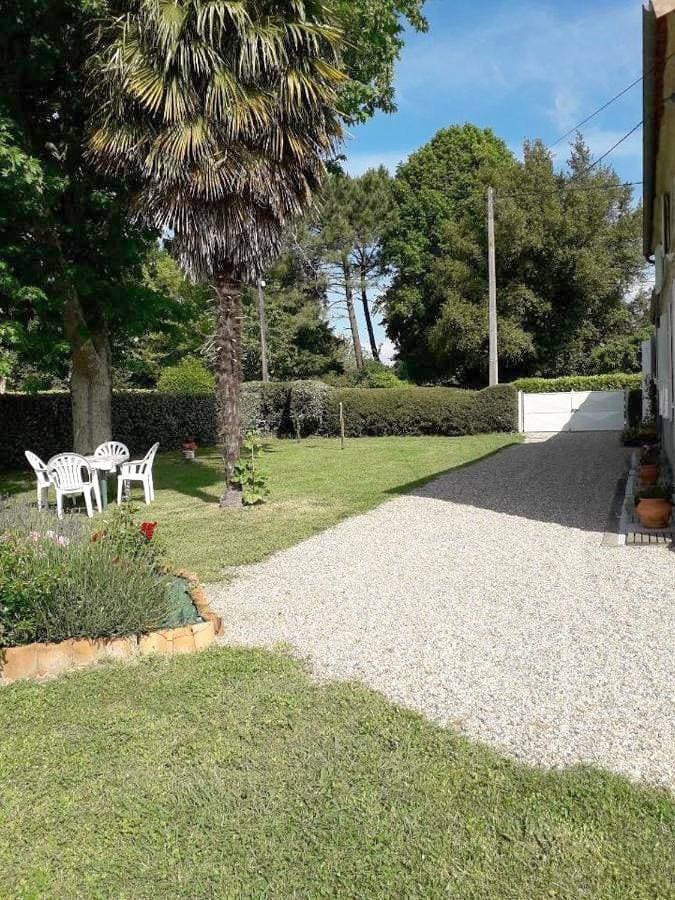 Foto 4 von 33: Three-Bedroom House