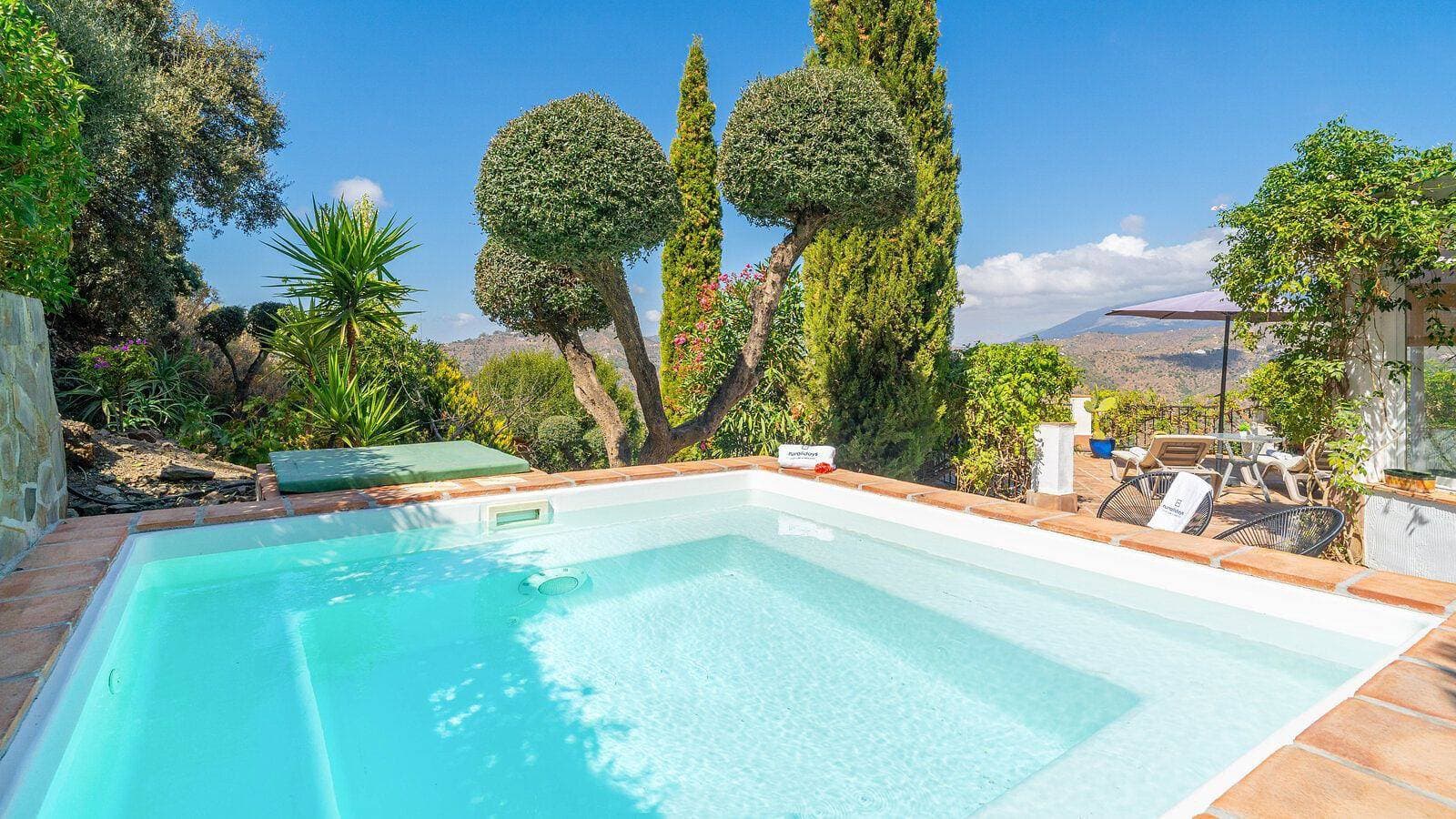 La Casita Sayalonga by Ruralidays 1