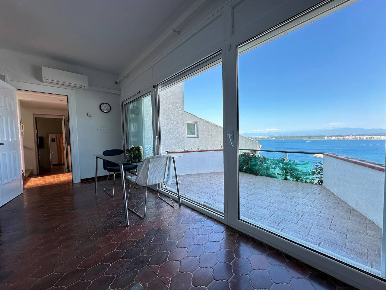 Foto 9 von 33: Haus mit privatem Pool in Strandnähe - Platz für bis zu 8 Personen