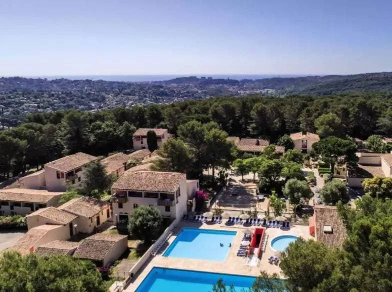 Klassisches Maisonette-Apartment mit 1 Schlafzimmer und Terrasse für 5 Personen 1