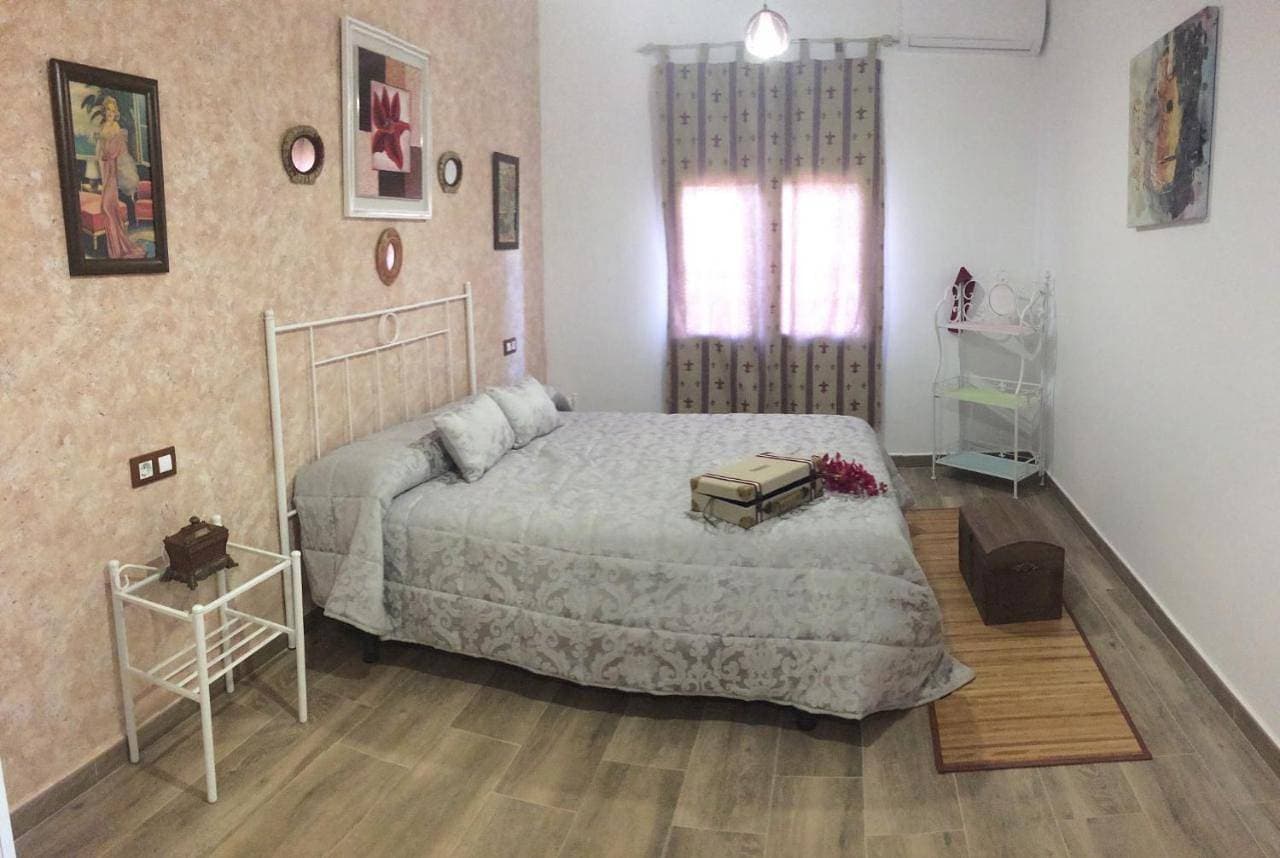 Foto 6 von 54: Three-Bedroom Holiday Home