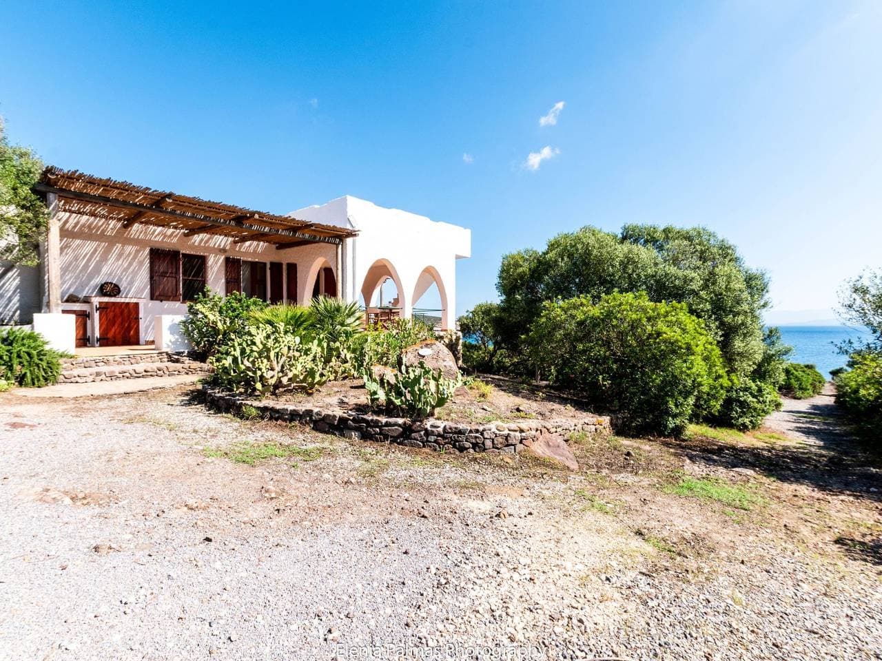 Foto 5 von 43: Haus in Sant'antioco mit überdachtem Parkplatz