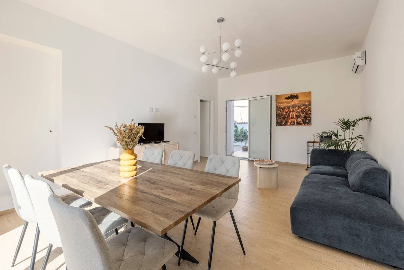 Foto 5 von 28: Villa 'Francesca - Strand und Flughafen' mit Privatterrasse, Wi-Fi und Klimaanlage