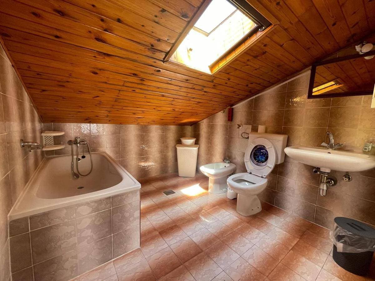 Foto 4 von 23: Two-Bedroom Apartment