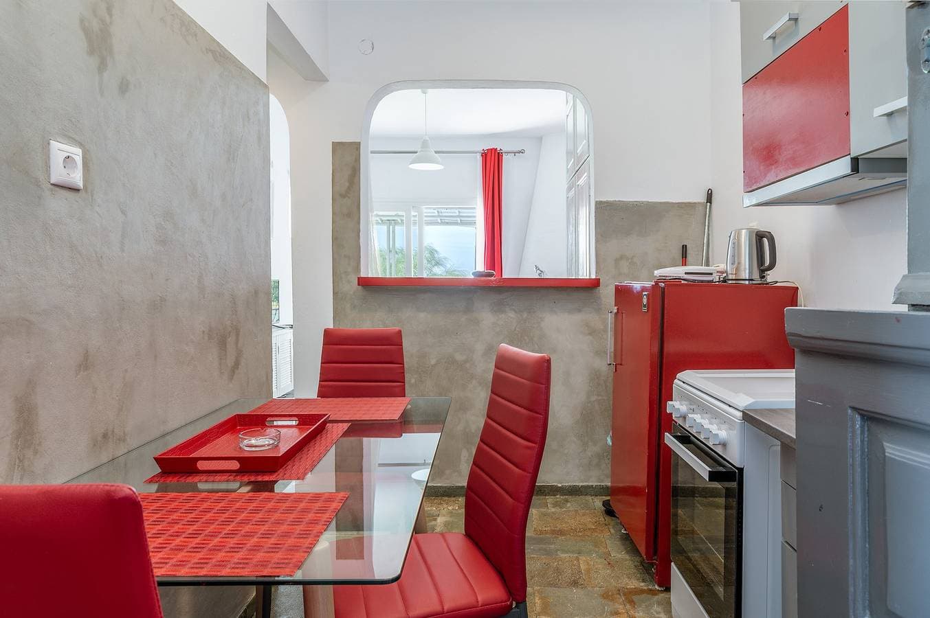 Foto 8 von 30: Ferienwohnung 'Porfira' mit privatem Garten, Wi-Fi und Klimaanlage