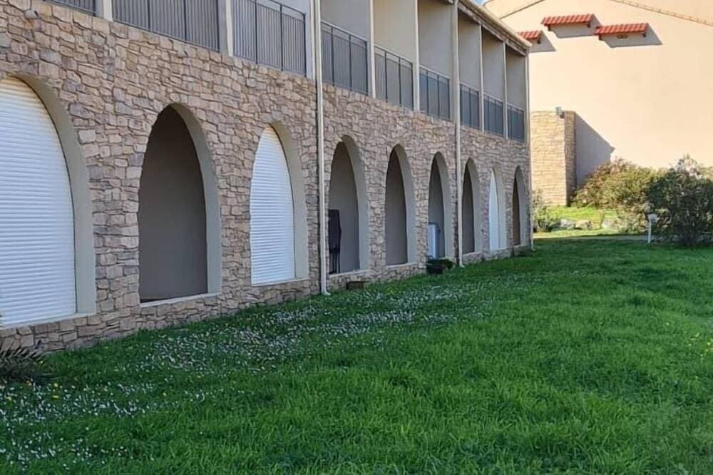 Foto 12 von 26: T2 walking distance from the beach - swimming pool & seaside getaway