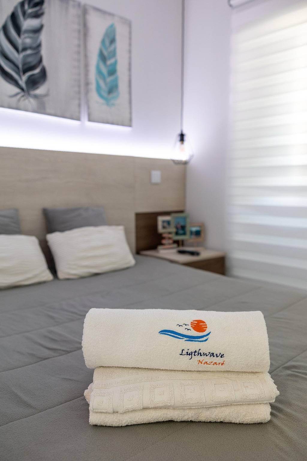 Foto 7 von 34: Light Wave Nazare Suite 50m Beach